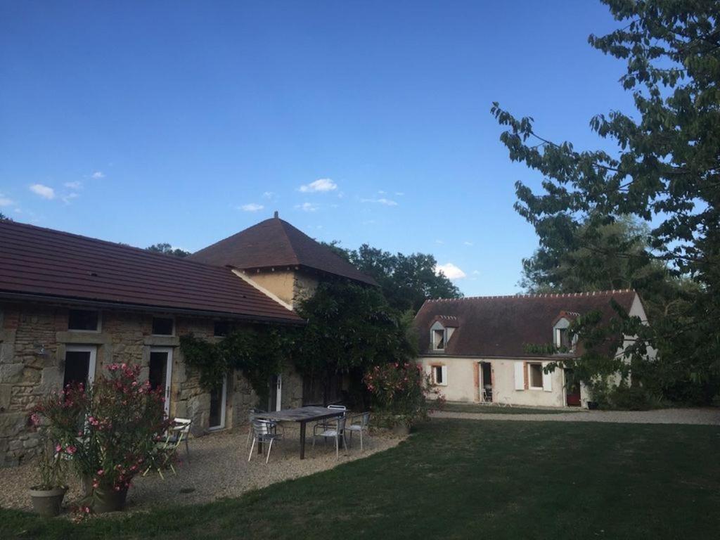 Le Rozet Bed & Breakfast Vendat Exterior photo